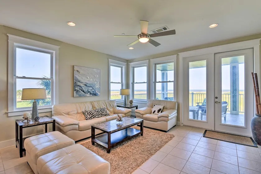Gulf View + Beach Access: Galveston Resort Condo! - Image 1