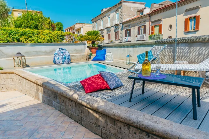 My Exclusive Italy - Spacious Villa with 4 rooms, pool, solarium & garden - Image 1