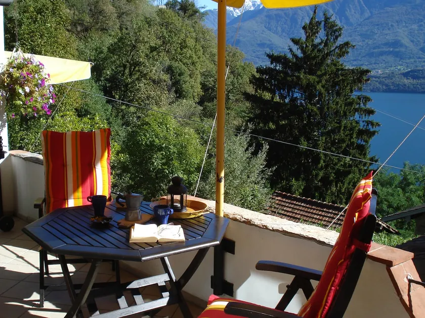 Asti Spumante: Beautiful view with terrace - Image 1