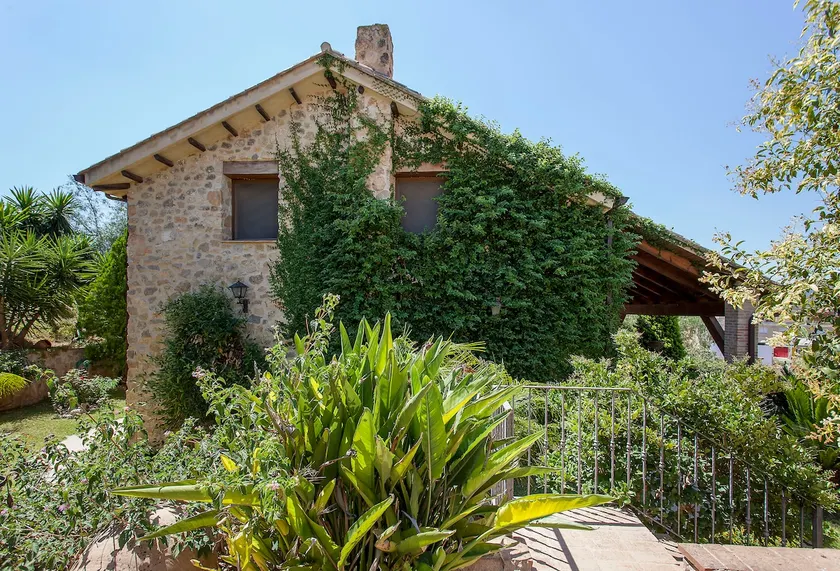 VILLA TAMARIT - Image 1