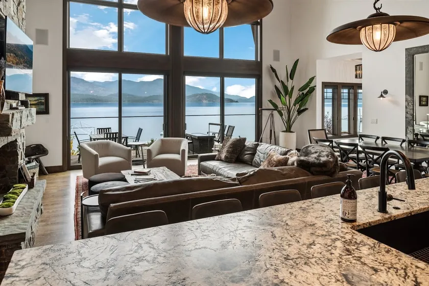 Exceptional Waterfront Luxury Home | Hot Tub - Image 1