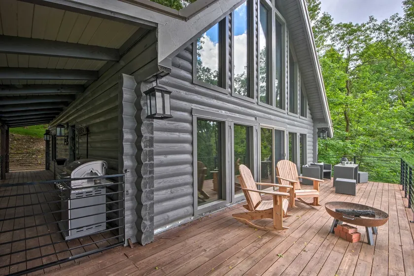 Luxe Jasper Cabin w/ Deck + Blue Ridge Mtn Views! - Image 1