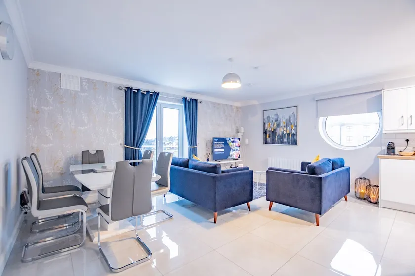 The Spanish Arch Retreat - Sleeps 4 - Image 1