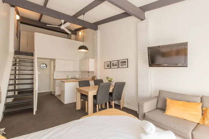 23 at the Gables - Image 1