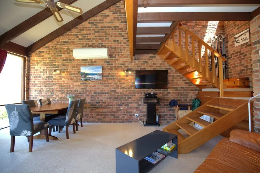 Ingellara 1 49 Townsend Street - Image 1