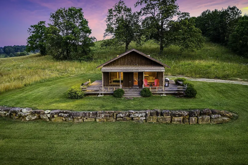 Cabin at OZK Ranch- Stunning stars and privacy - Image 1