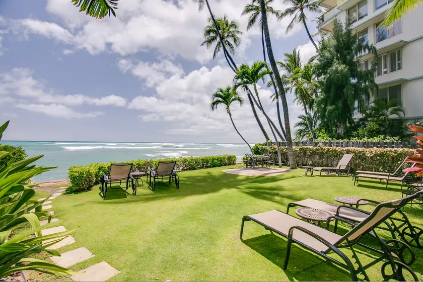 @ Marbella Lane - Breezy Studio@Diamond Head Beach Hotel - Image 1