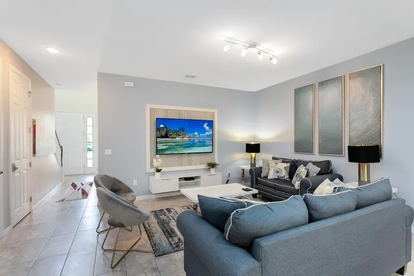 Luxury Town Home With Splash Pool in Solara Resort townhouse - Image 1