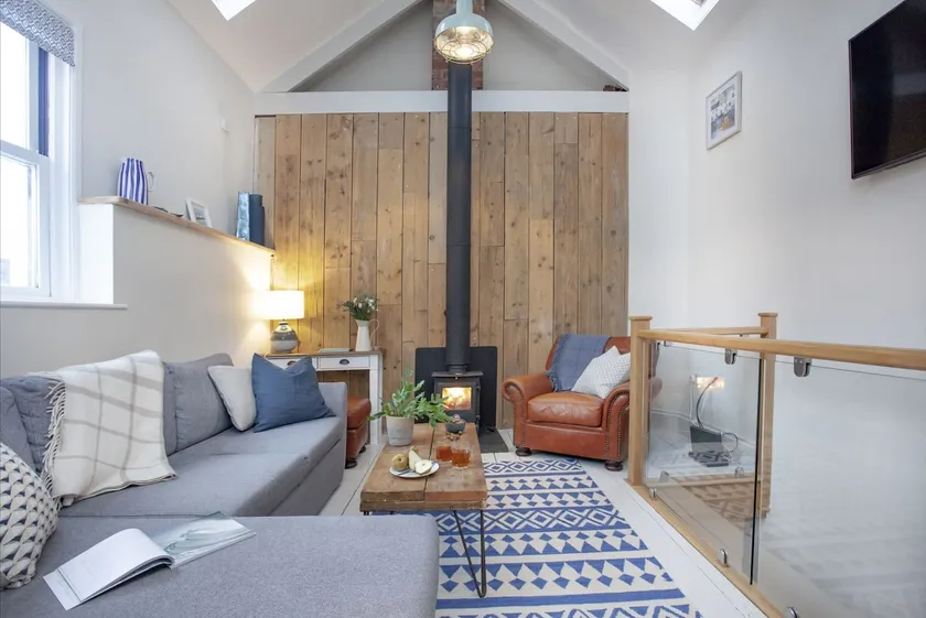Birdcage Cottage, Free WiFi, Fireplace, Coffee Machine - Image 1