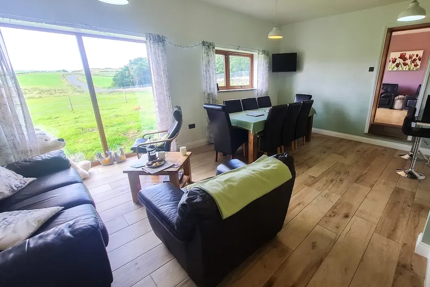 Hartcliffe Retreat - Image 1
