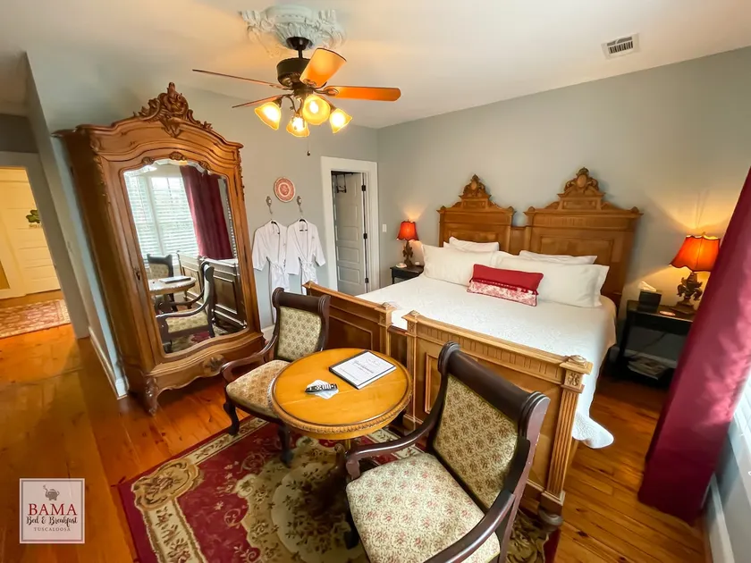 Crimson · Bama B&B - Crimson Suite - Image 1