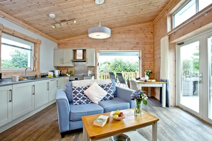 Swanpool, Great Field Lodges, Braunton - Image 1