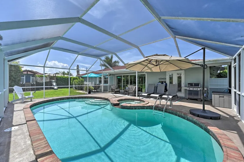 Family-Friendly Palm River Estates House! - Image 1