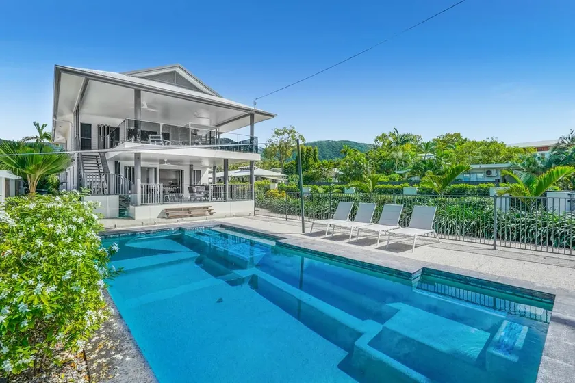 Belle Escapes Beachfront Luxury Home 53 Arlington Clifton Beach - Image 1