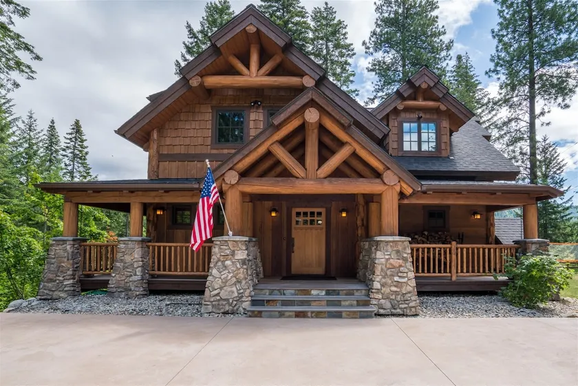 Norge Haus - Riverfront Extraordinary Home - Image 1