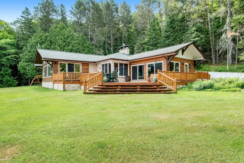 Secluded Lakefront Gem with Bar & Private Dock - Image 1