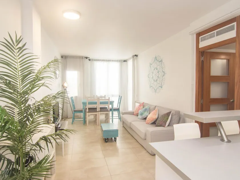 MANDALA BY BLAUSITGES Centric apartment, modern and close to the beach - Image 1