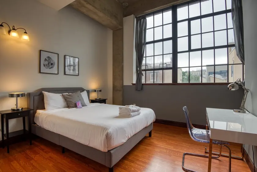 Sosuite | 2BR Apt w W/D, Gym, On-Site Restaurant - Image 1