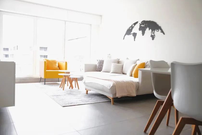 Charming modern 2 BR apartment - Image 1