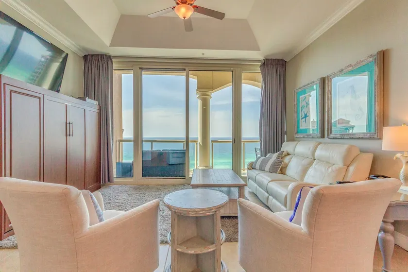Pensacola Beach Penthouse w/ View + Pool Access! - Image 1