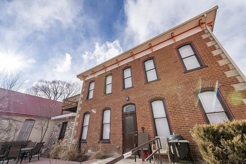 Downtown ~ Prime Location ~ Historic Charm - Image 1