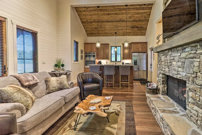Hike, Fish & Golf! Serene Mtn Retreat in Glenville - Image 1
