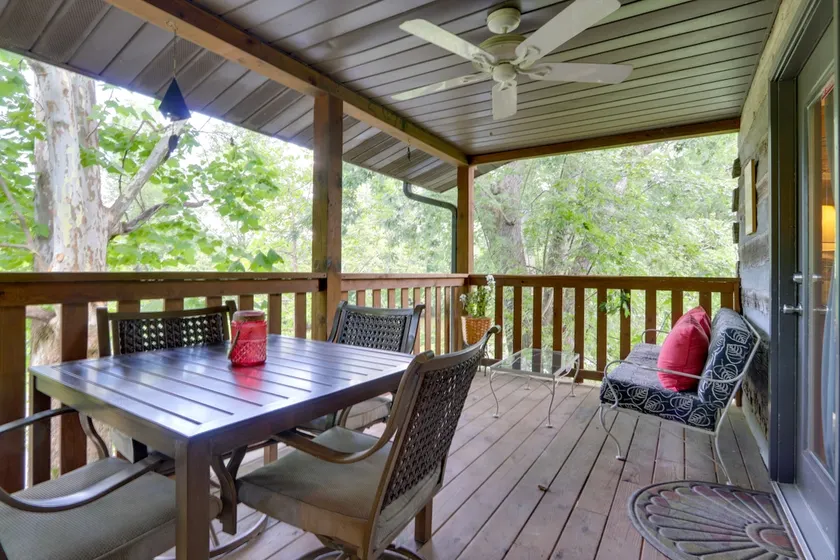 Fire Pit & Deck! Cozy Smoky Mtn Retreat on River - Image 1