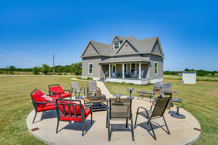 Decatur Farmhouse Getaway w/ Deck & Backyard - Image 1