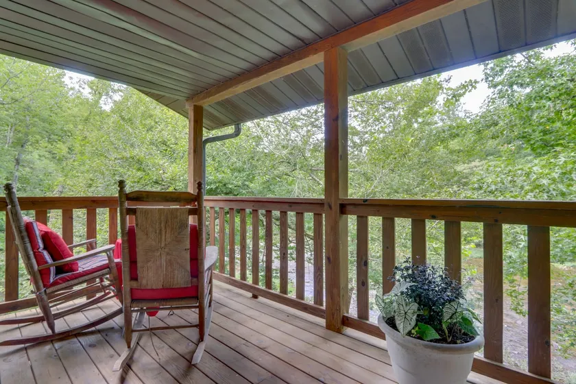Riverfront Couple's Retreat in Smoky Mountains! - Image 1