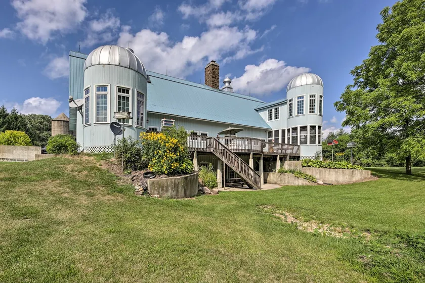 Luxe Barndominium w/ Home Gym, Theater, & More! - Image 1