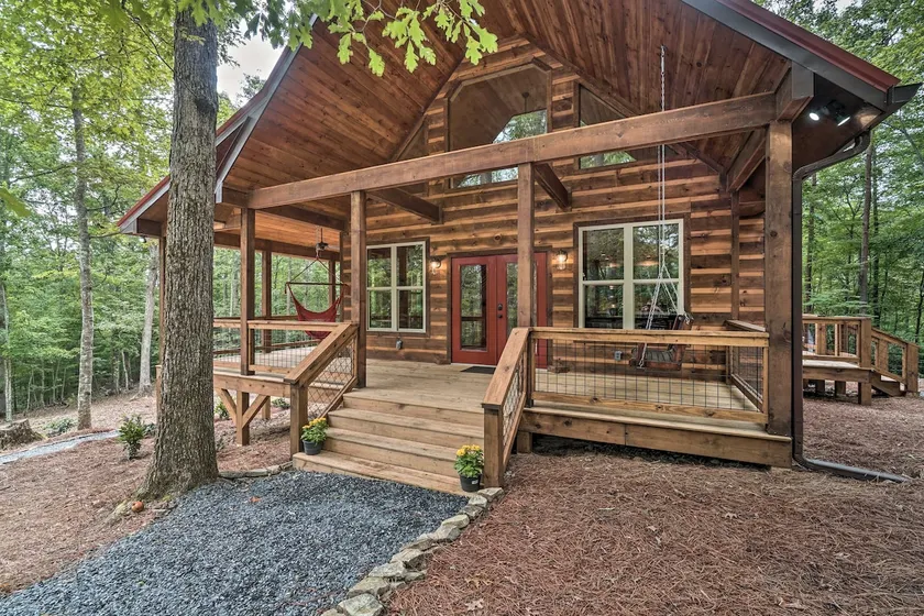 Peaceful Cabin on 3 Private Acres: Deck & Fire Pit - Image 1
