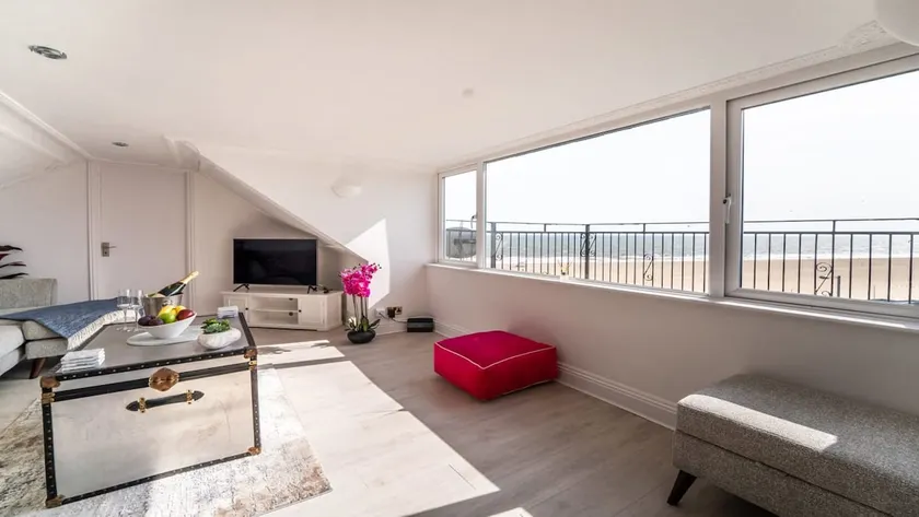 Stunning Sea View Penthouse – 2 Bedroom – 2 Bathroom - Image 1