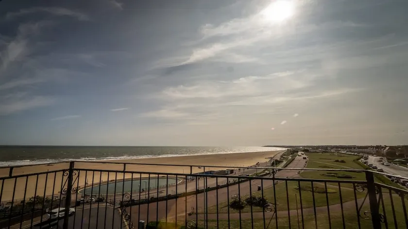 Stunning Sea View Penthouse – 2 Bedroom – 2 Bathroom - Image 1