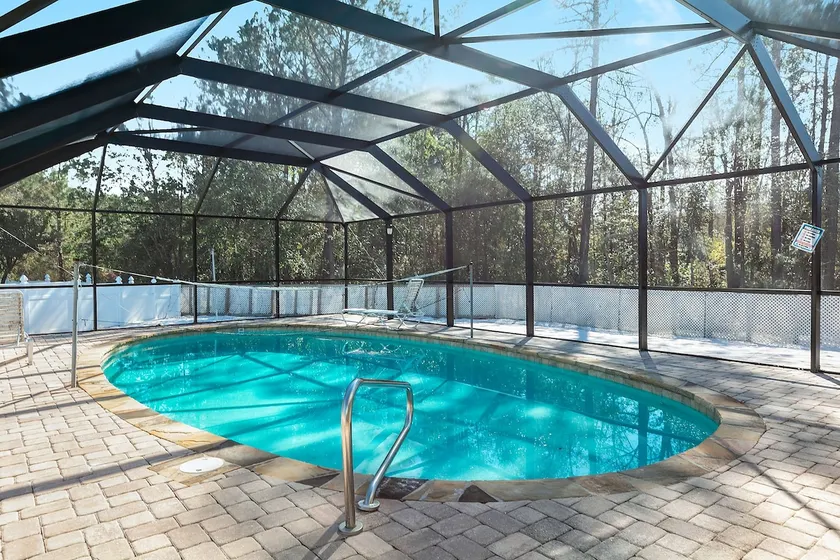 Quiet Retreat w/ Screened Pool! - Image 1