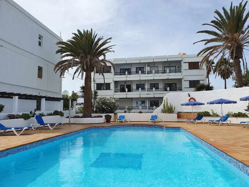 Costa Luz Beach Apartments - Image 1
