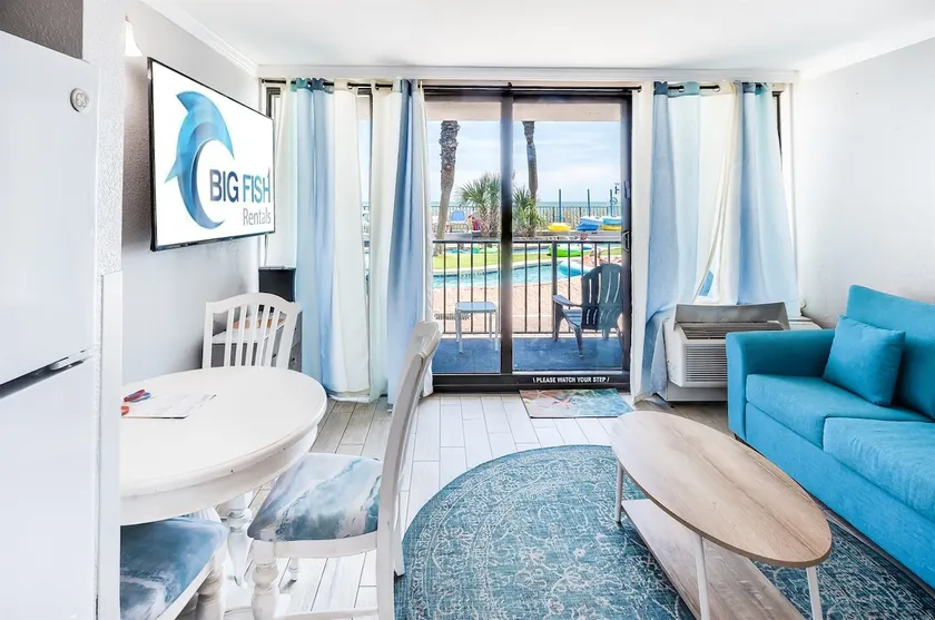 First Floor,Direct Oceanfront,Beautiful Decor,Nice - Image 1