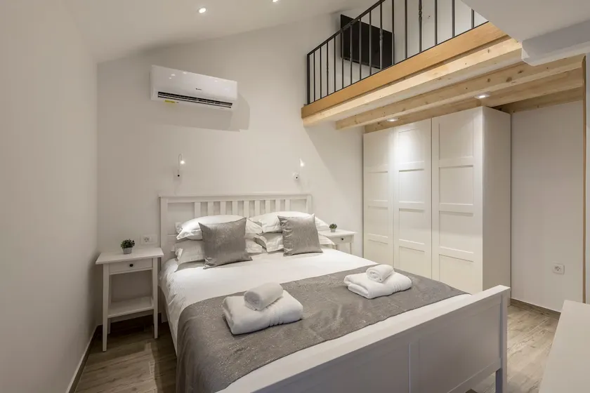 COSMIJE 'S luxury rooms, Cosmi's room 2 - Image 1