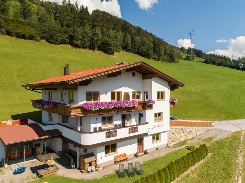 Nice apartment near the ski area. - Image 1