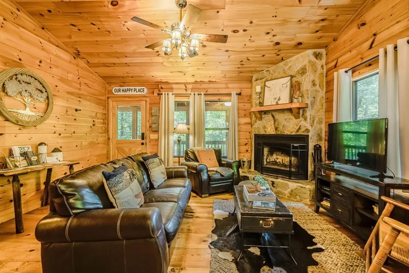 Makin' Memories- hot tub,screened porch,solo stove - Image 1