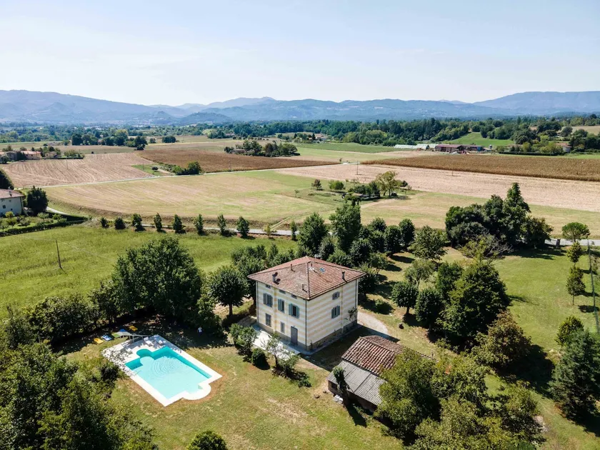 Villa Liberty Mugello - Affitti Brevi Italia - Image 1