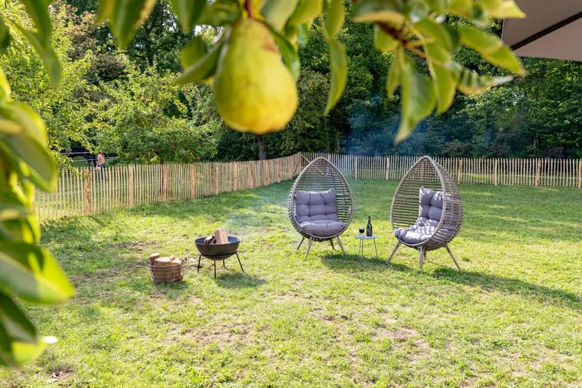 House Grün in a secluded location on the edge of the forest with fenced - Image 1
