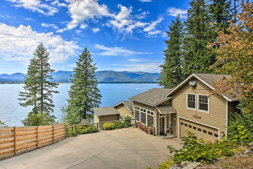 Sandpoint Waterfront Getaway on Lake Pendoreille! - Image 1