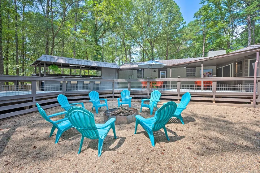 Lavish Broken Bow Home on 6 Acres w/ Hot Tub! - Image 1