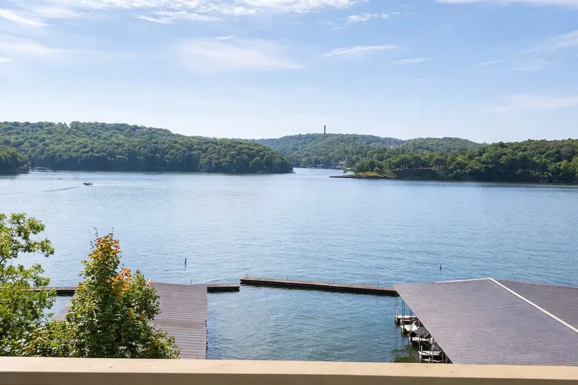 Lakefront 3BR, 2BA Condo | Sleeps 8 | Osage Beach - Image 1