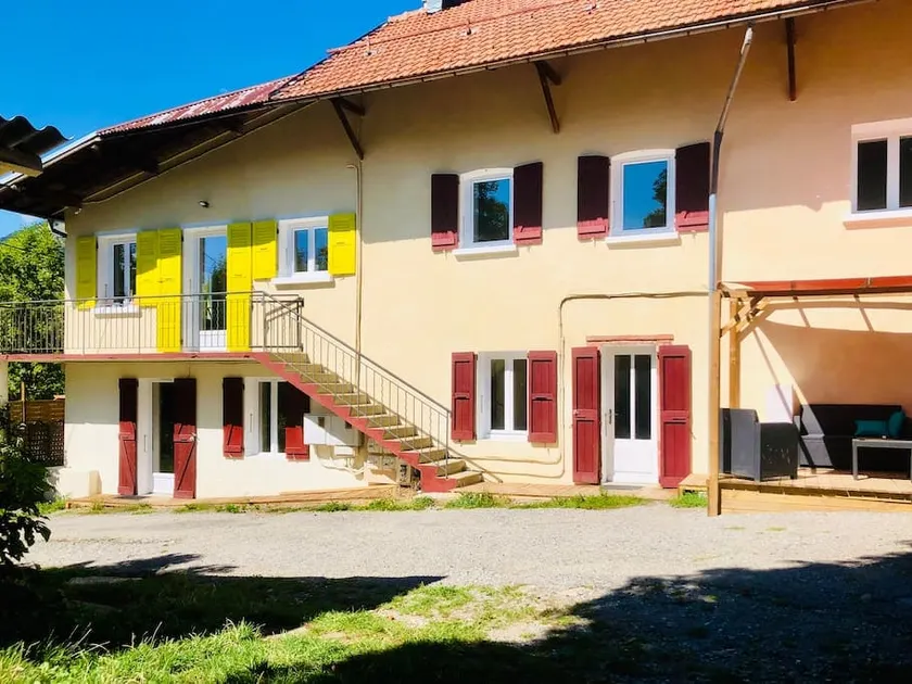 Le Gleize 9p, parking, terrace, near Gap, golf - Image 1