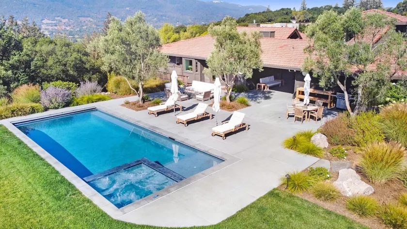 Sonoma Hilltop Estate With 3 Bedrooms And Pool - Includes Wine Tasting Passport - Image 1
