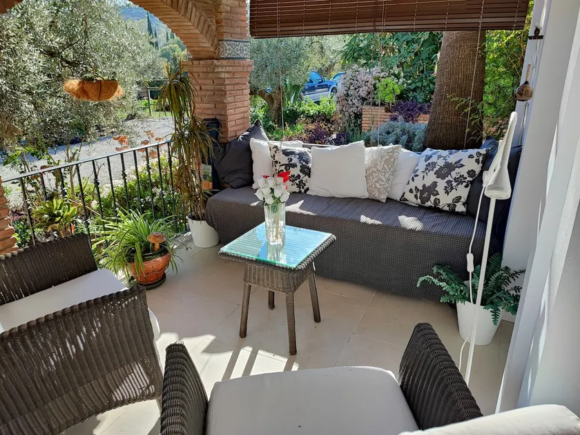 Fruitful Hills, Garden apartment - Image 1