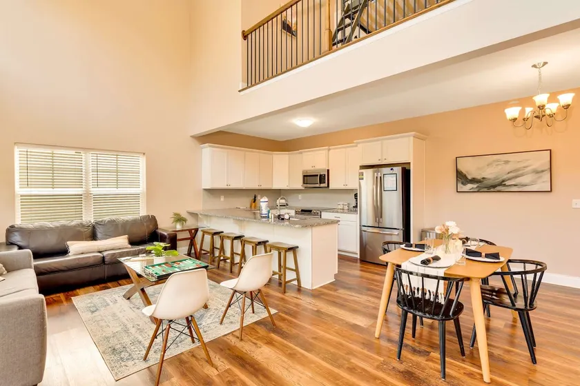 Hot Tub, Cityscape Haven at Missionary Ridge! - Image 1