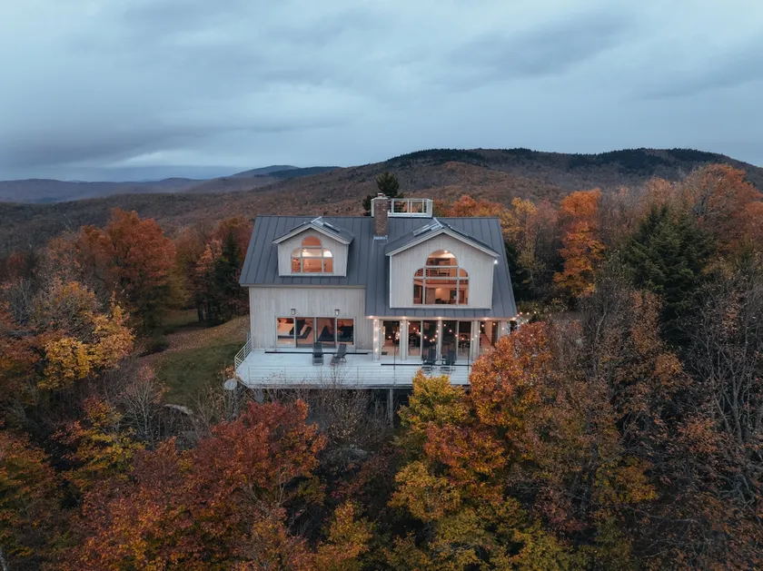 Vermont`s Mountain Villa: Hot tub, Ski views, Pet+ - Image 1
