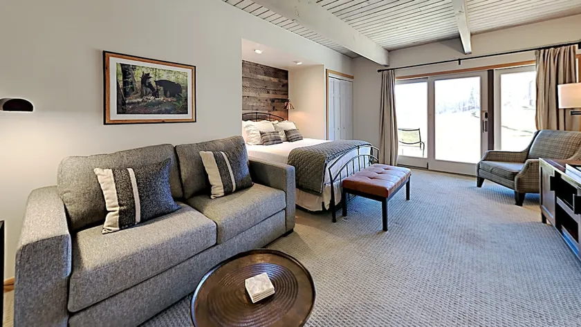 Timberline Deluxe Ski-in / ski-out Studio - Image 1